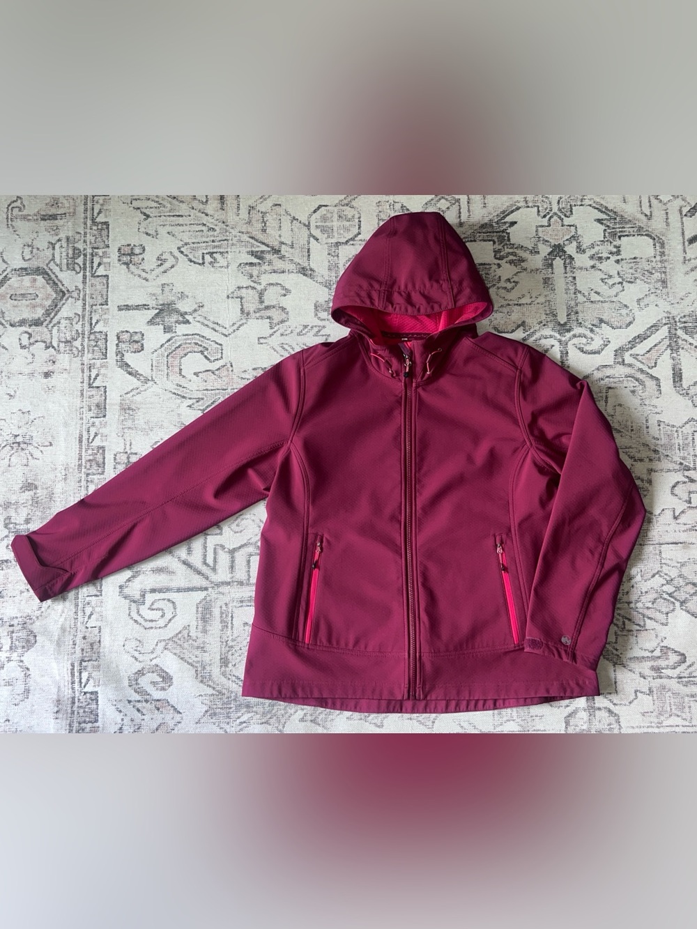 WindRiver Hooded Softshell Jacket - Raspberry Pink